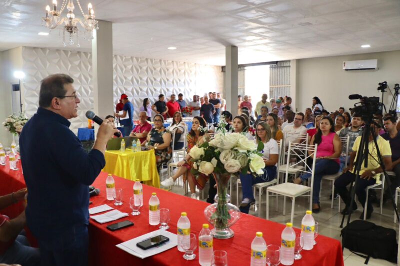 Deputado Luciano Duque promove diálogo com Santa Maria da Boa Vista e Garanhuns para fortalecer Pernambuco