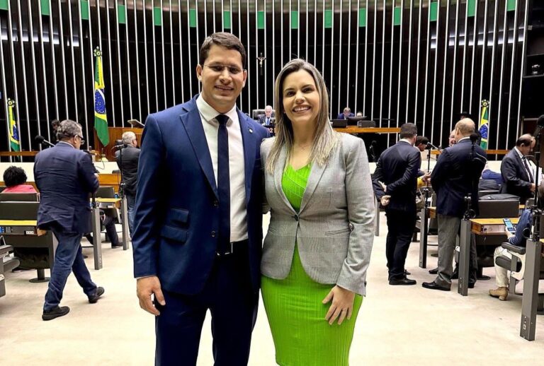 Clarissa Tércio e Pastor Júnior Tércio garantem lei que assegura autonomia da gestante no SUS em Pernambuco