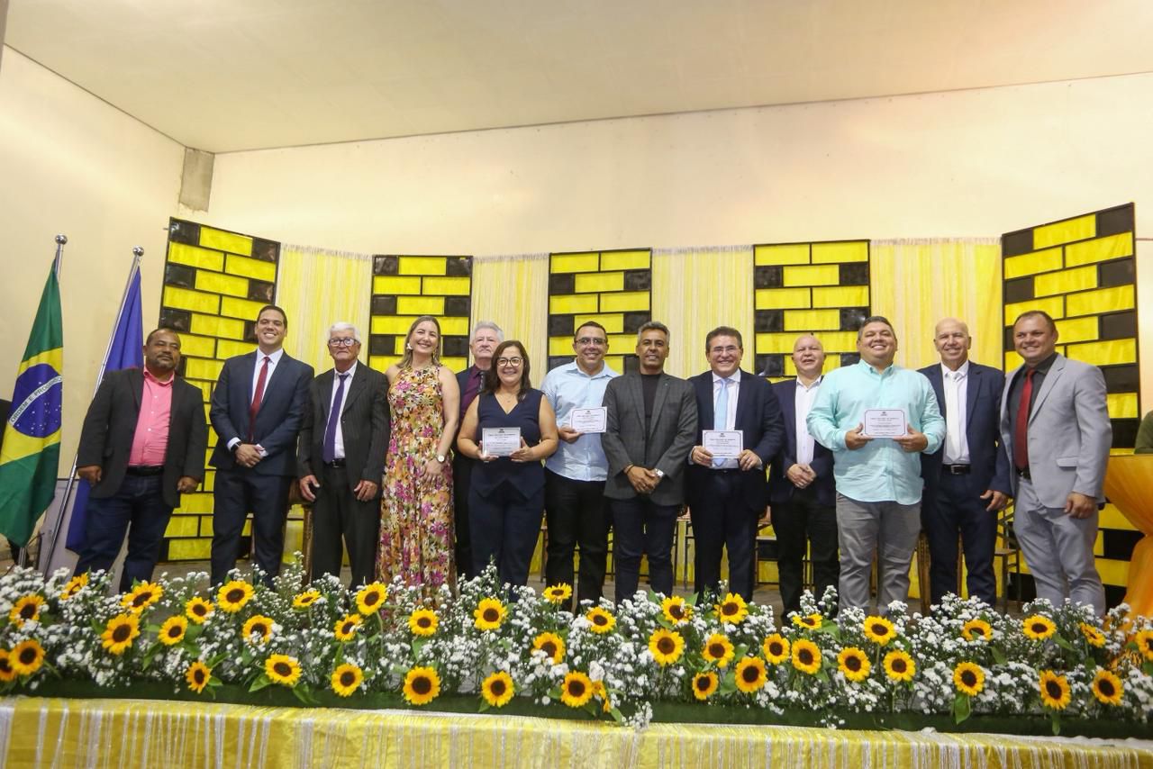 Duque recebe título de cidadão pesqueirense e reforça atuação no Agreste