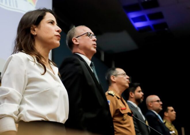 Raquel Lyra comanda aula inaugural de nova turma do curso de oficiais da PMPE