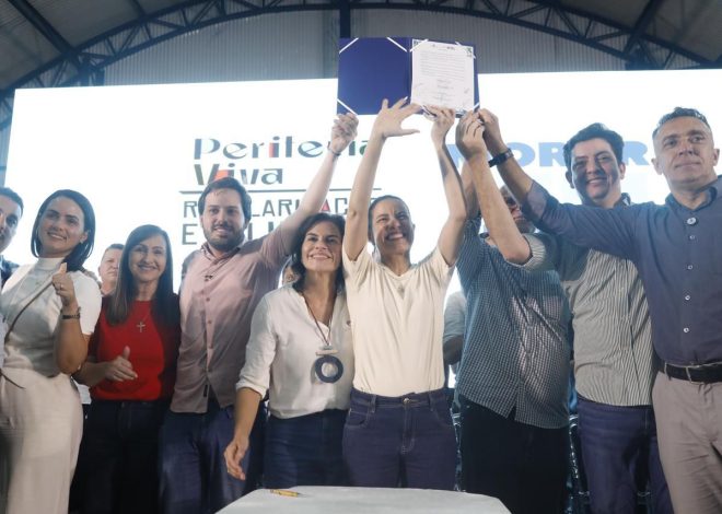 Raquel Lyra entrega 700 títulos de propriedade e anuncia obras de água e creche em Vitória de Santo Antão