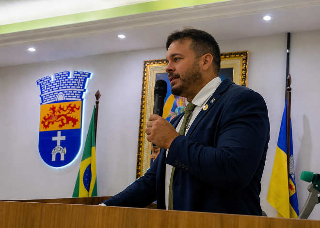 Câmara de Olinda aprova projetos de Alessandro Sarmento sobre inclusão e transparência pública