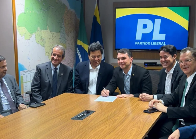 Mendonça Filho se filia ao PL e reforça posição de oposição ao PT