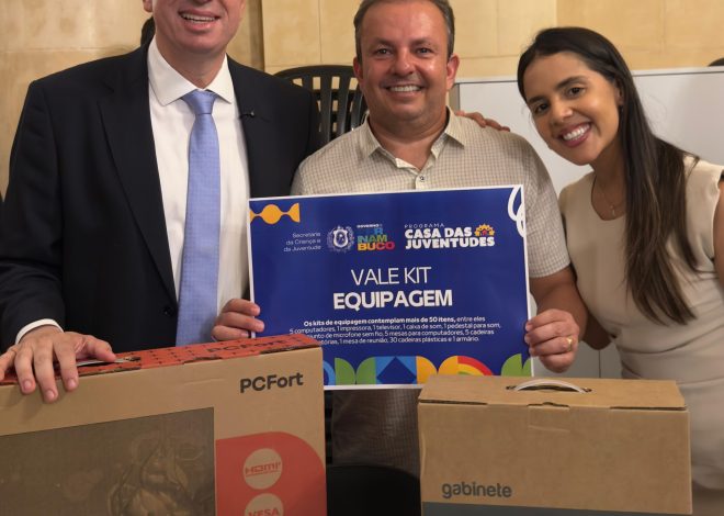 Joãozinho Tenório participa de entrega de equipamentos para Casas das Juventudes ao lado de Fabinho Lisandro